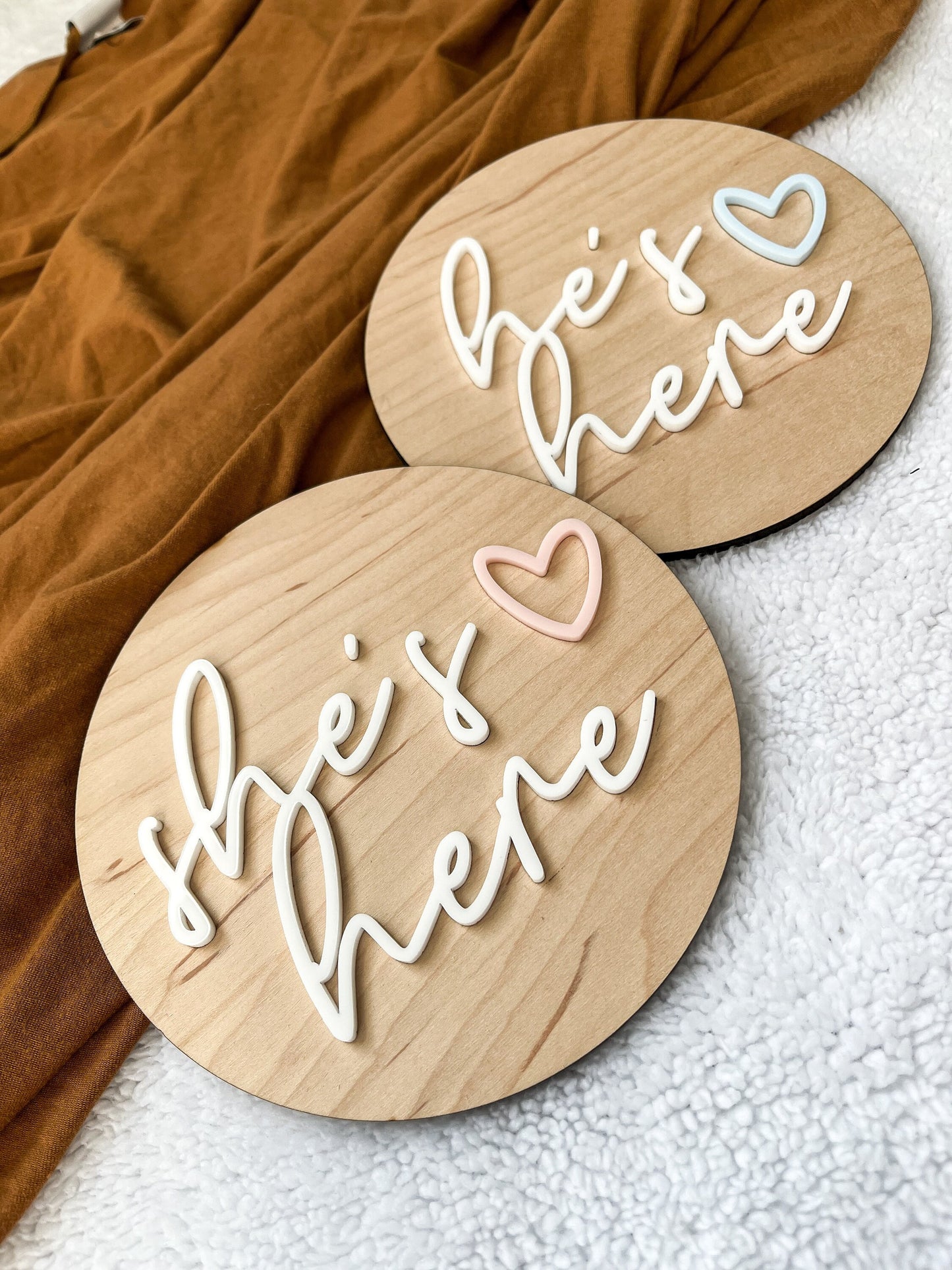 He's Here / She's Here Baby Announcement Sign, Newborn Photo Prop, Baby Shower Gift, Personalized Gifts, Hospital Sign, Hello World Sign