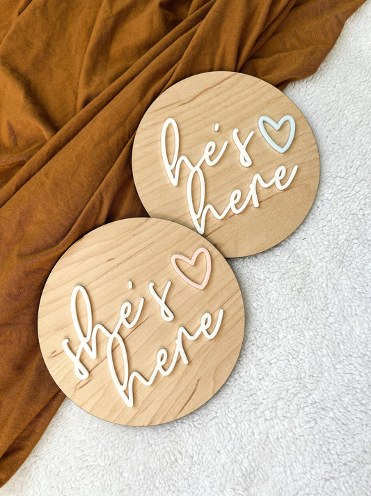 He's Here / She's Here Baby Announcement Sign, Newborn Photo Prop, Baby Shower Gift, Personalized Gifts, Hospital Sign, Hello World Sign