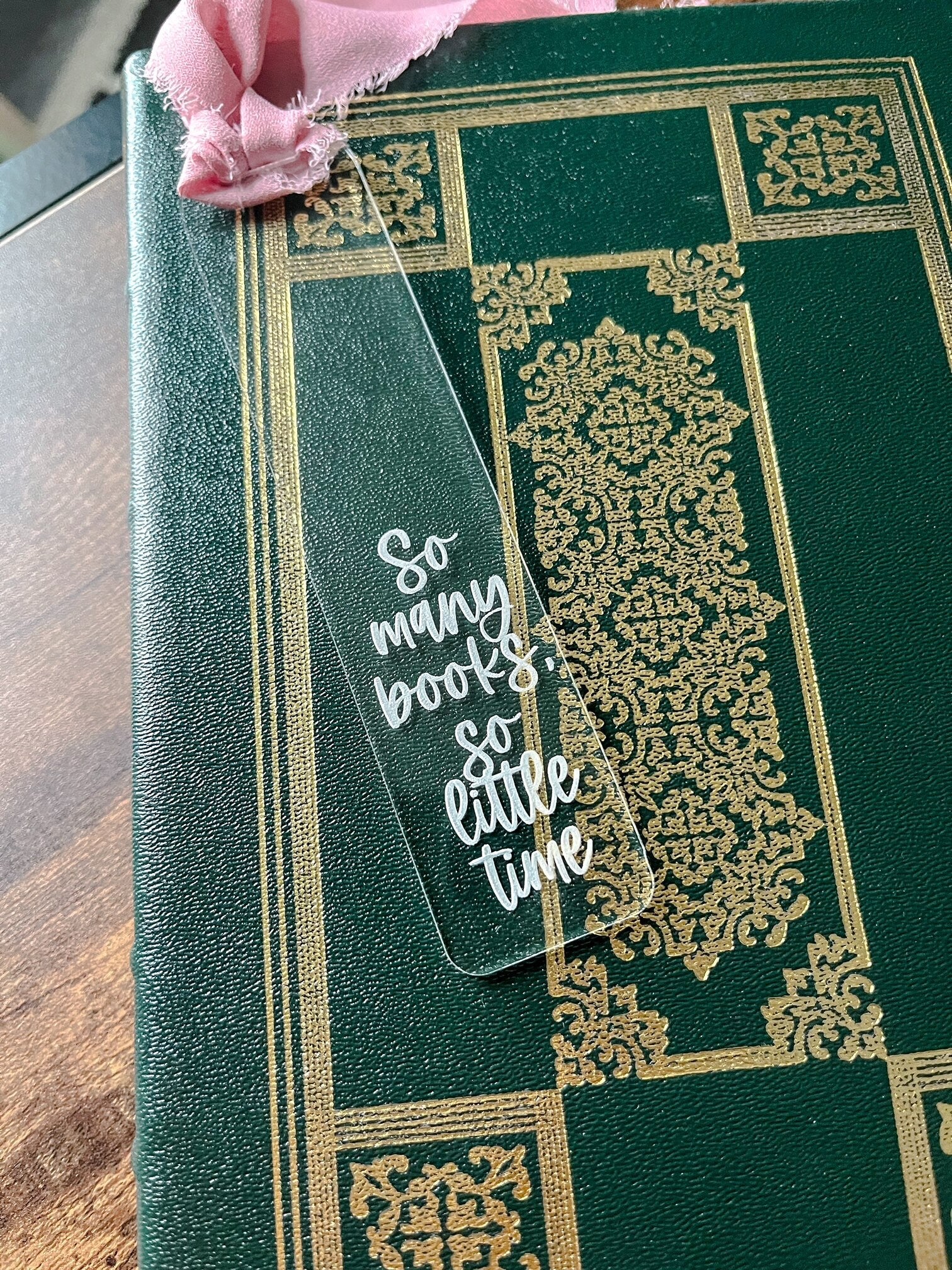 So Many Books, So Little Time Bookmark, Line Drawing for Book Lover, Funny Bookmark Gift, Laser Engraved Wood Bookmark