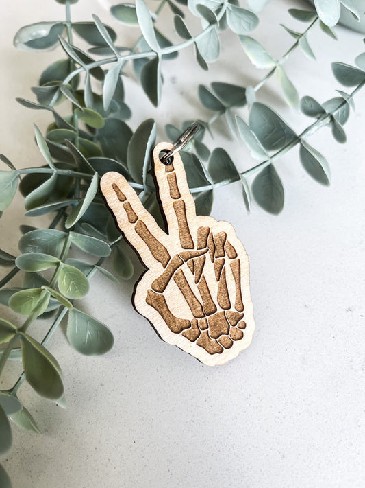 Skeleton Peace Sign Keychain, Spooky Skeletons, Engraved Acrylic Tag, Cute Halloween, Retro Halloween, Retro Keychain, Spooky Season
