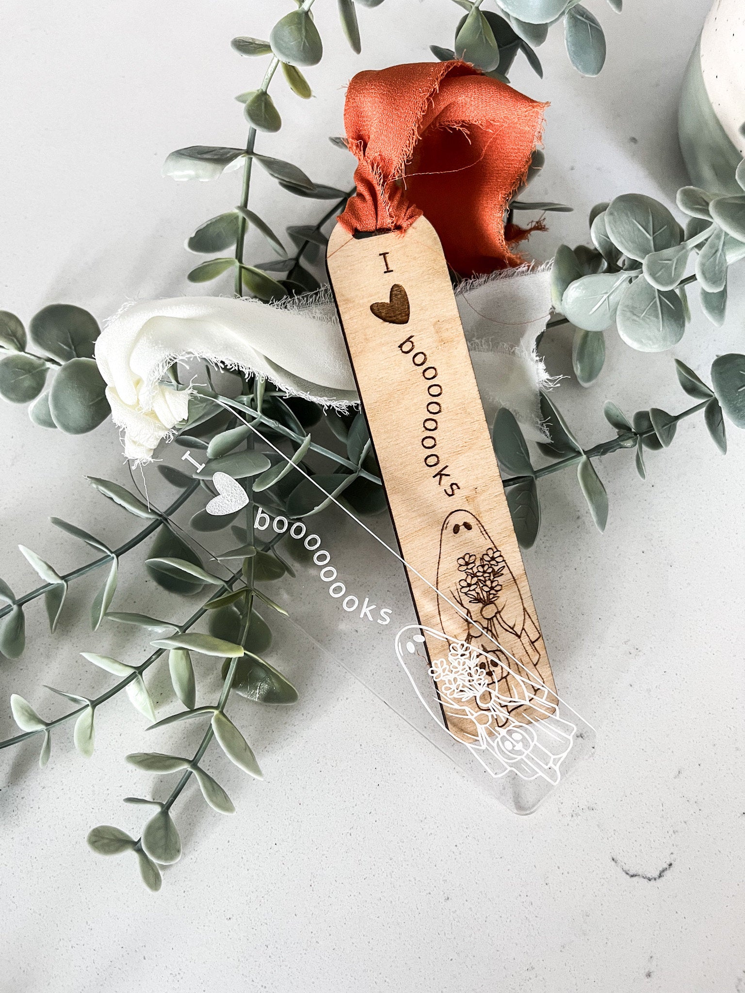 I Love Books Ghost Bookmark, Funny Bookmark Gift, Laser Engraved Wood Bookmark, Cute Halloween, Spooky Season, Floral Ghost Gift
