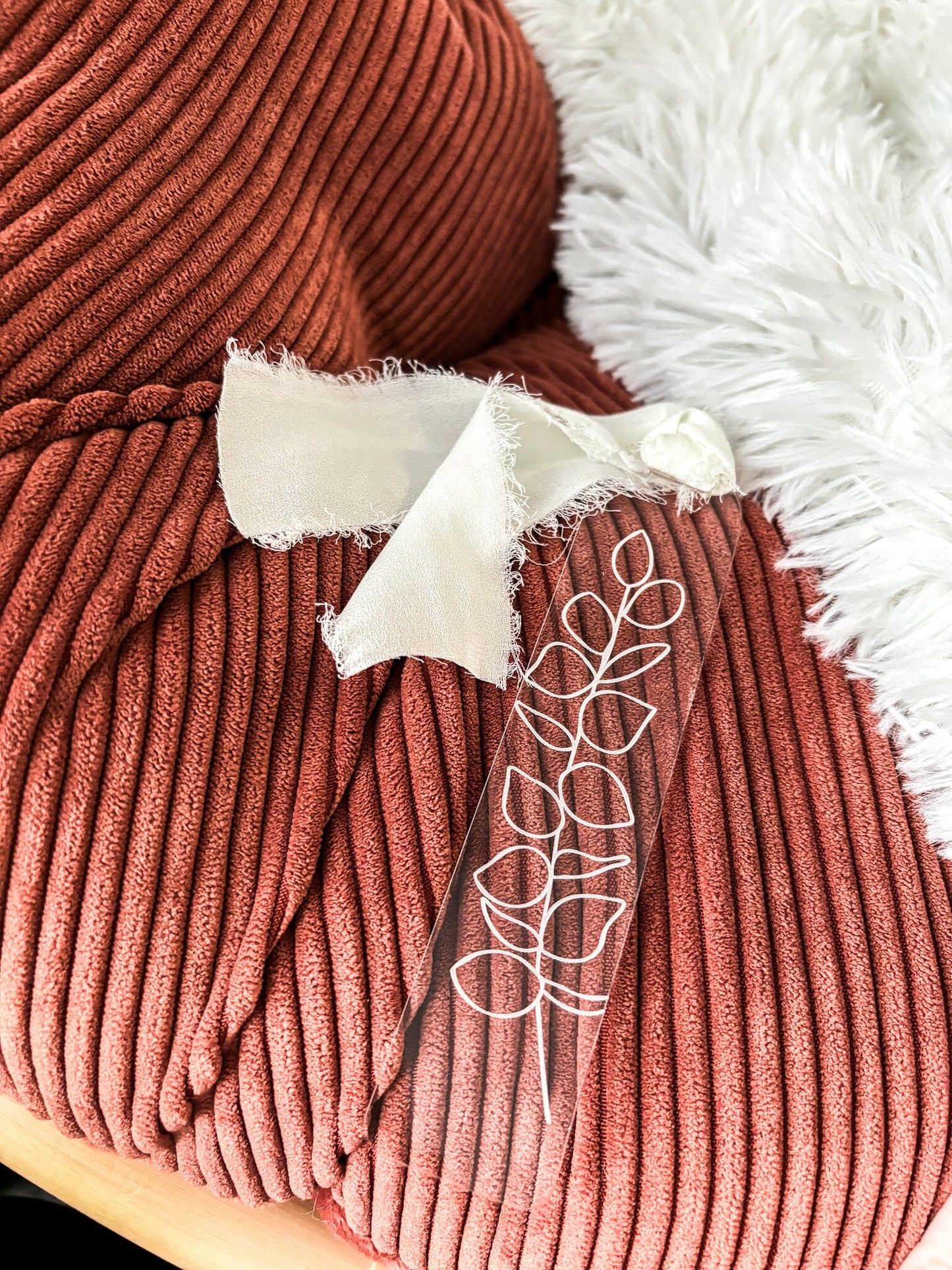 Eucalyptus Leaf Wood Bookmark, Acrylic Greenery Bookmark, Funny Bookmark Gift, Laser Engraved Bookmark, Aesthetic Floral Acrylic Bookmark