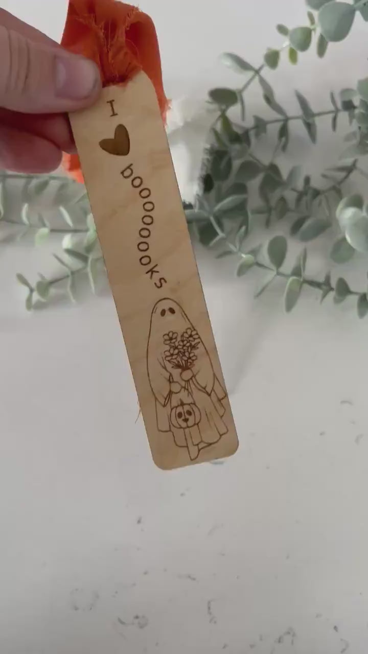 I Love Books Ghost Bookmark, Funny Bookmark Gift, Laser Engraved Wood Bookmark, Cute Halloween, Spooky Season, Floral Ghost Gift