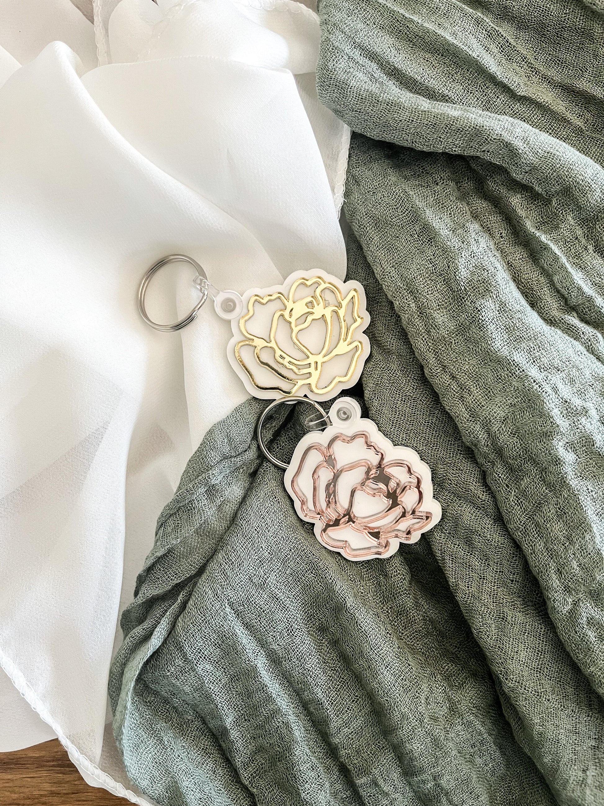 Acrylic Peony Keychain, Modern Floral Keychain, Colorful Keychain, Acrylic Bag Tag, Mother's Day Gift, Customized Gift for Mom