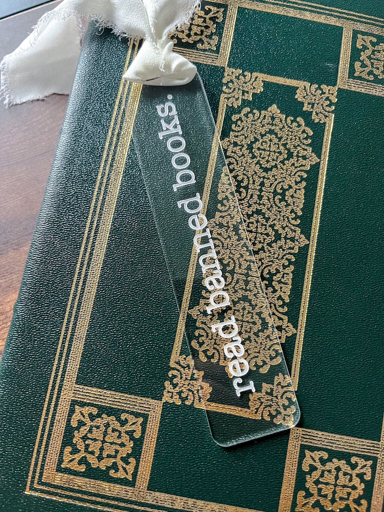 Read Banned Books Acrylic Bookmark, Line Drawing for Book Lover, Funny Bookmark Gift, Laser Engraved Wood Bookmark