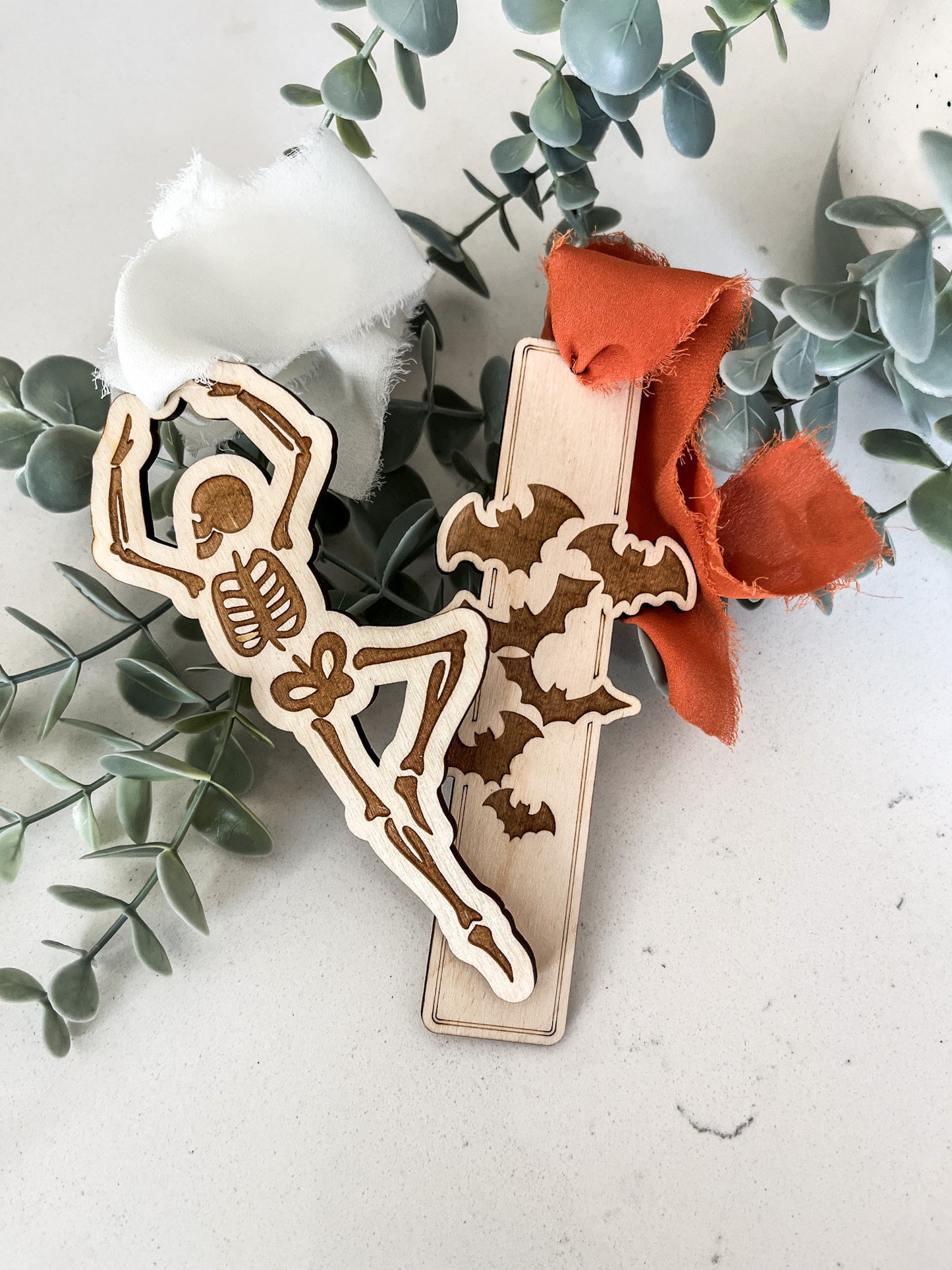 Spooky Dancing Skeleton Bookmark, Funny Bookmark Gift, Laser Engraved Wood Bookmark, Cute Halloween, Spooky Season, Floral Ghost Gift